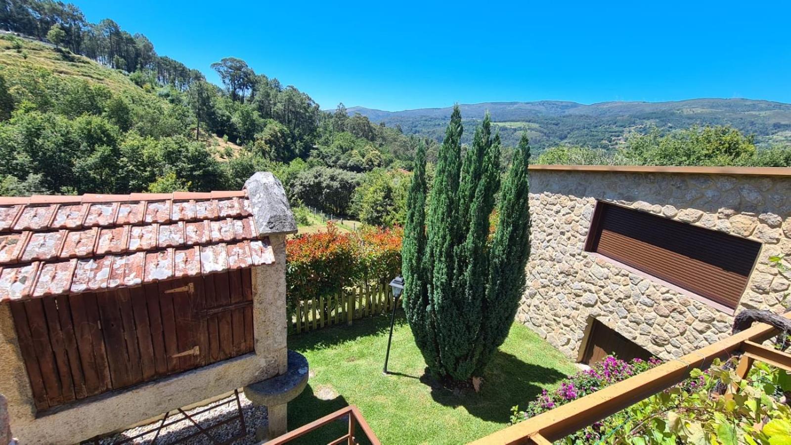 Casa rural O CARBALLO DA PEDRA La Caniza Exterior foto