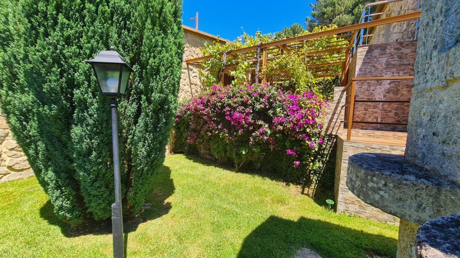 Casa rural O CARBALLO DA PEDRA La Caniza Exterior foto